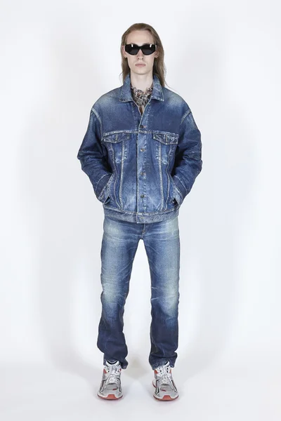 Look 34